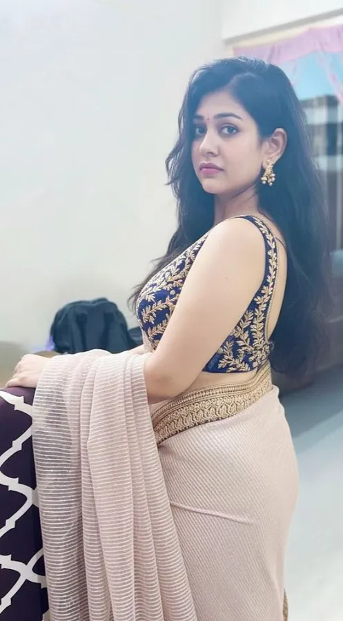 Luxury independent escort in Mumbai